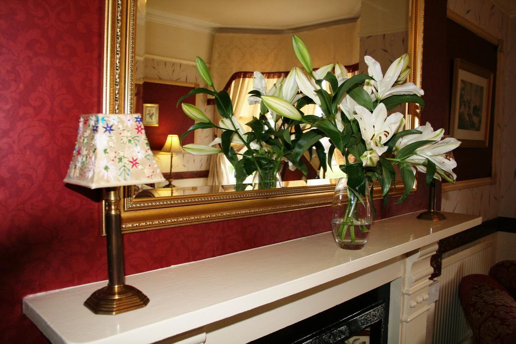 Cranleigh Hotel Bath Exterior foto